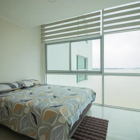 Vista Frente Al Rio, Exclusivo Con Piscina Apartment Guayaquil Exterior photo